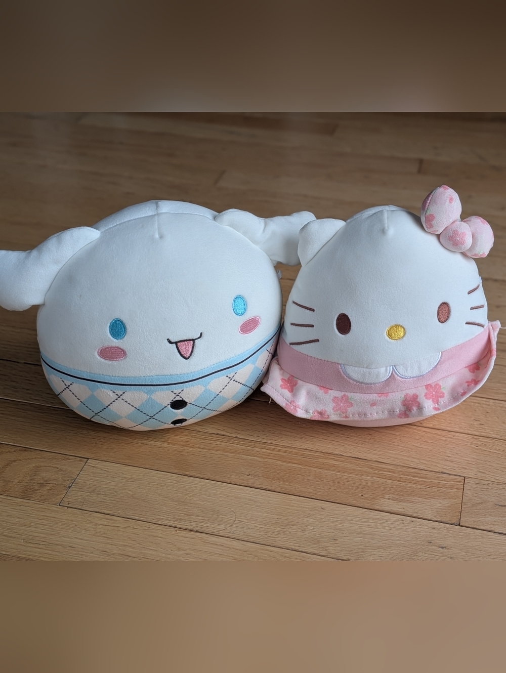 Sanrio Squishmallows Pastel Pair: Sakura Hello Kitty & Argyle Cinnamoroll